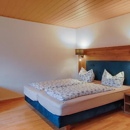 Haus Rabenswalde * Garnbach