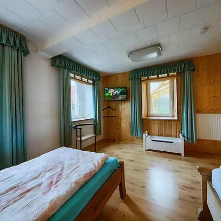 Holiday home Haus Rabenswalde Garnbach