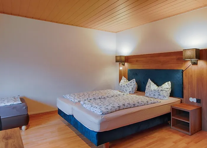 Haus Rabenswalde * Garnbach